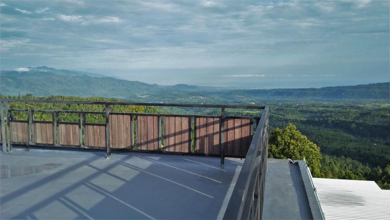 Atres Sari Resort Munduk  Exterior photo